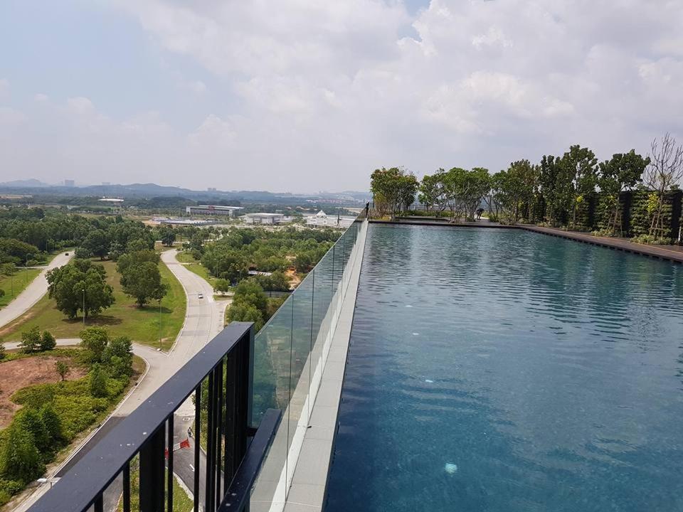Ferienwohnung Mycozysoho With Excellent Swimming Pool View Cyberjaya Exterior foto